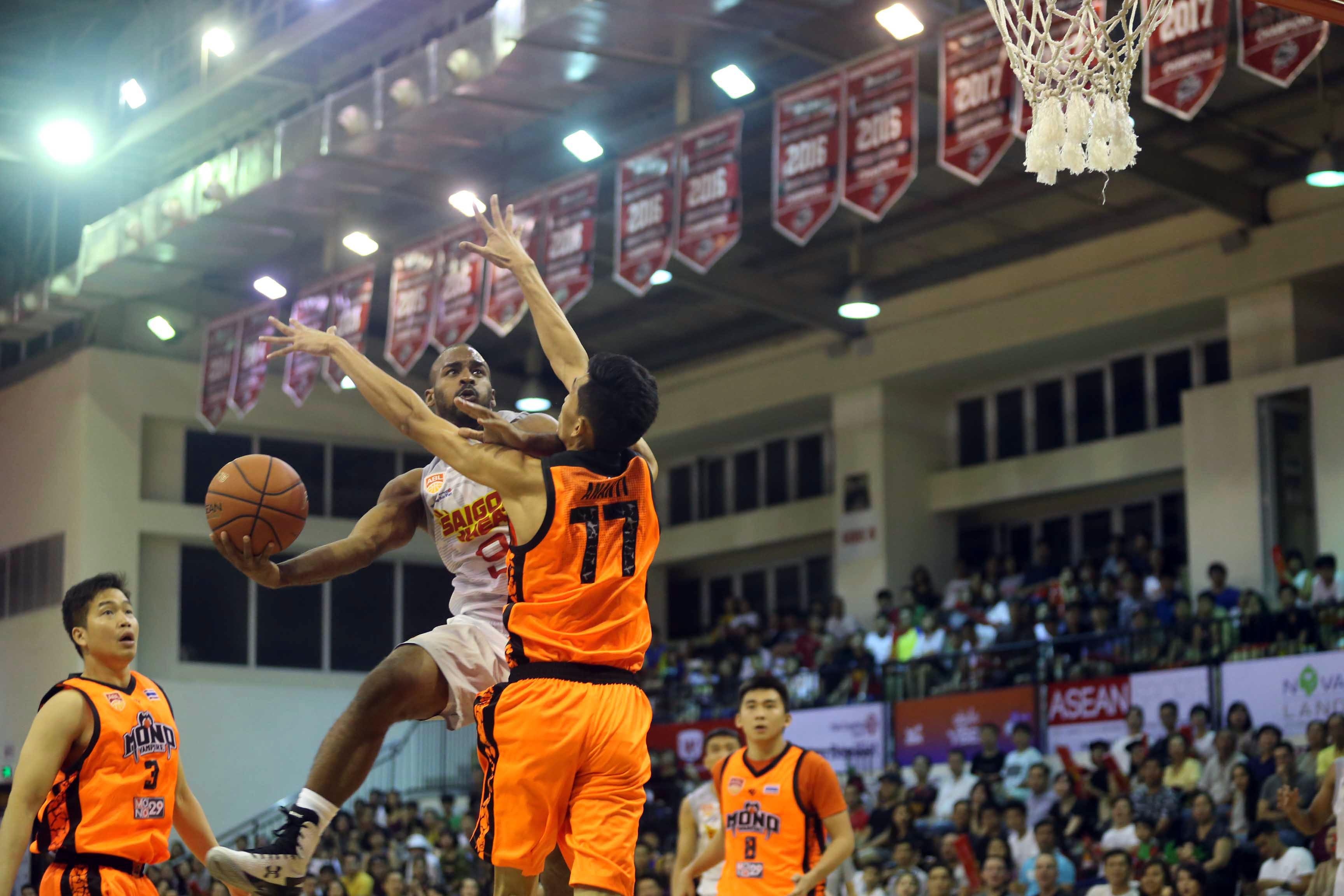 Akeem Scott cua Saigon Heat anh 7