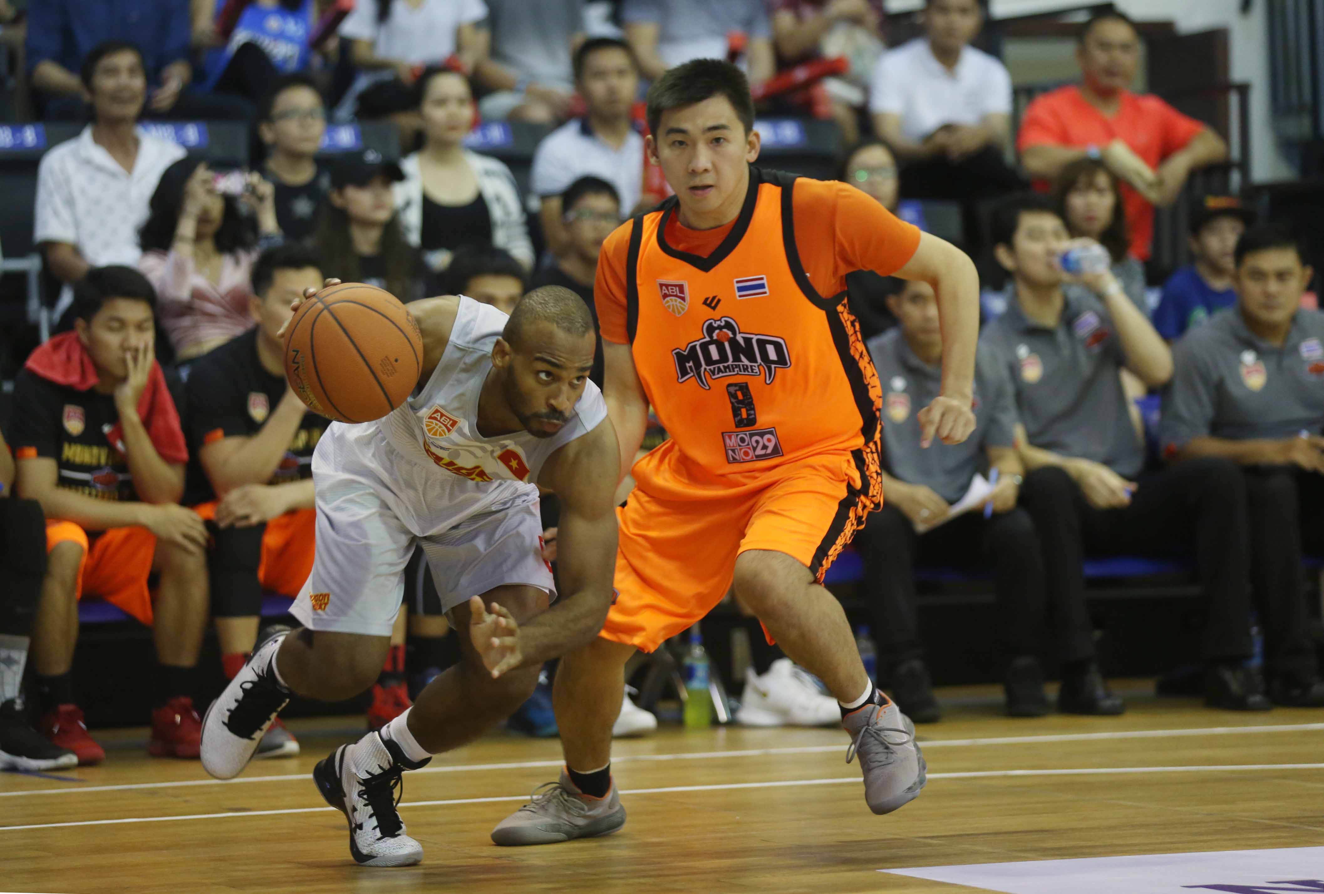 Saigon Heat thang Mono Vampire 110-94 anh 7