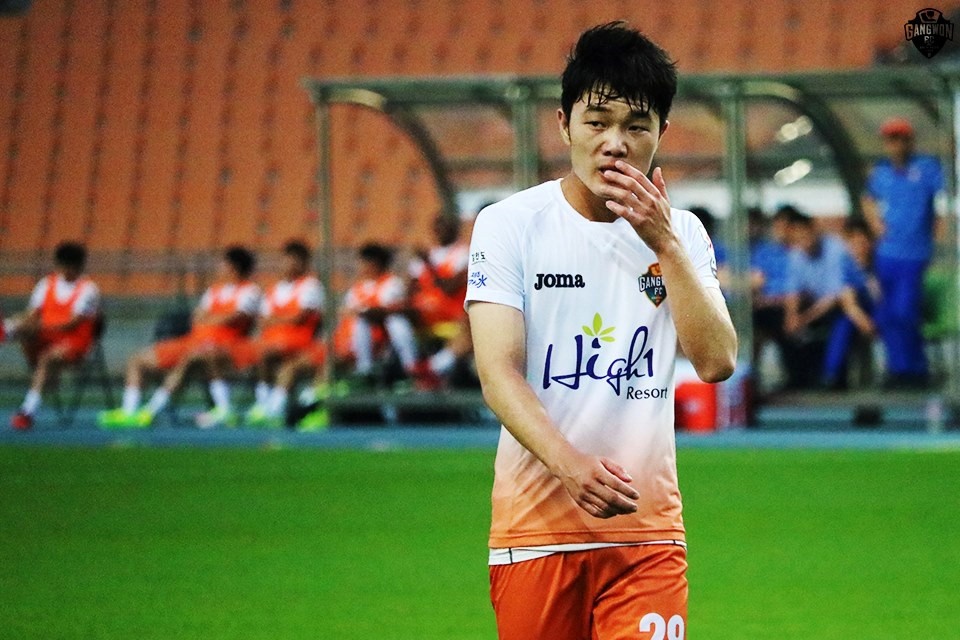 HAGL can nhac dua Xuan Truong ve da V.League 2018 hinh anh