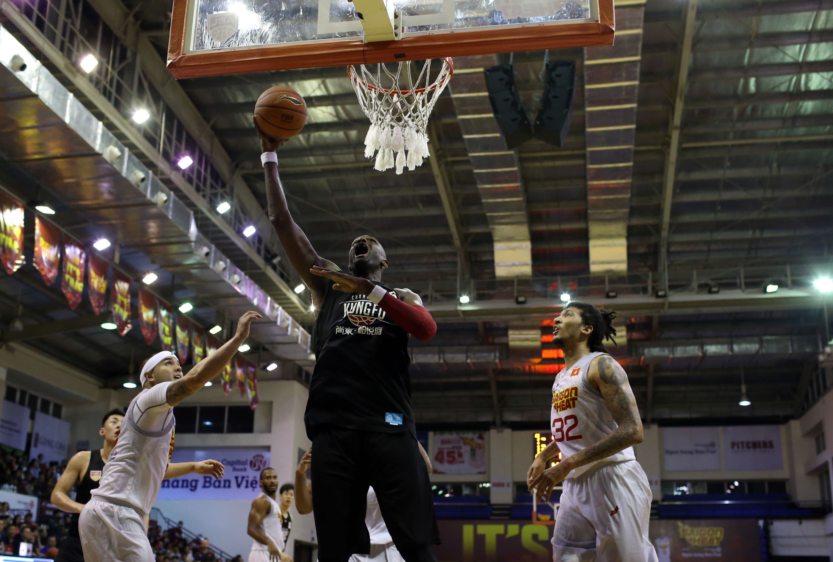 Saigon Heat thang Chongson Kungfu 96-94 anh 3