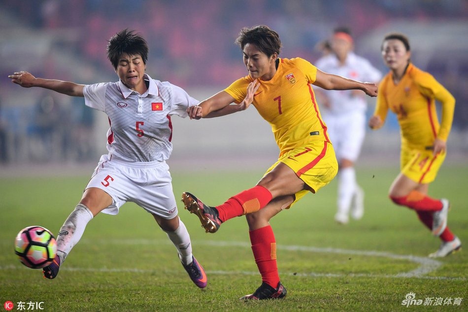 Kieu Trinh nhan the do, tuyen nu Viet Nam thua tran 0-4 hinh anh