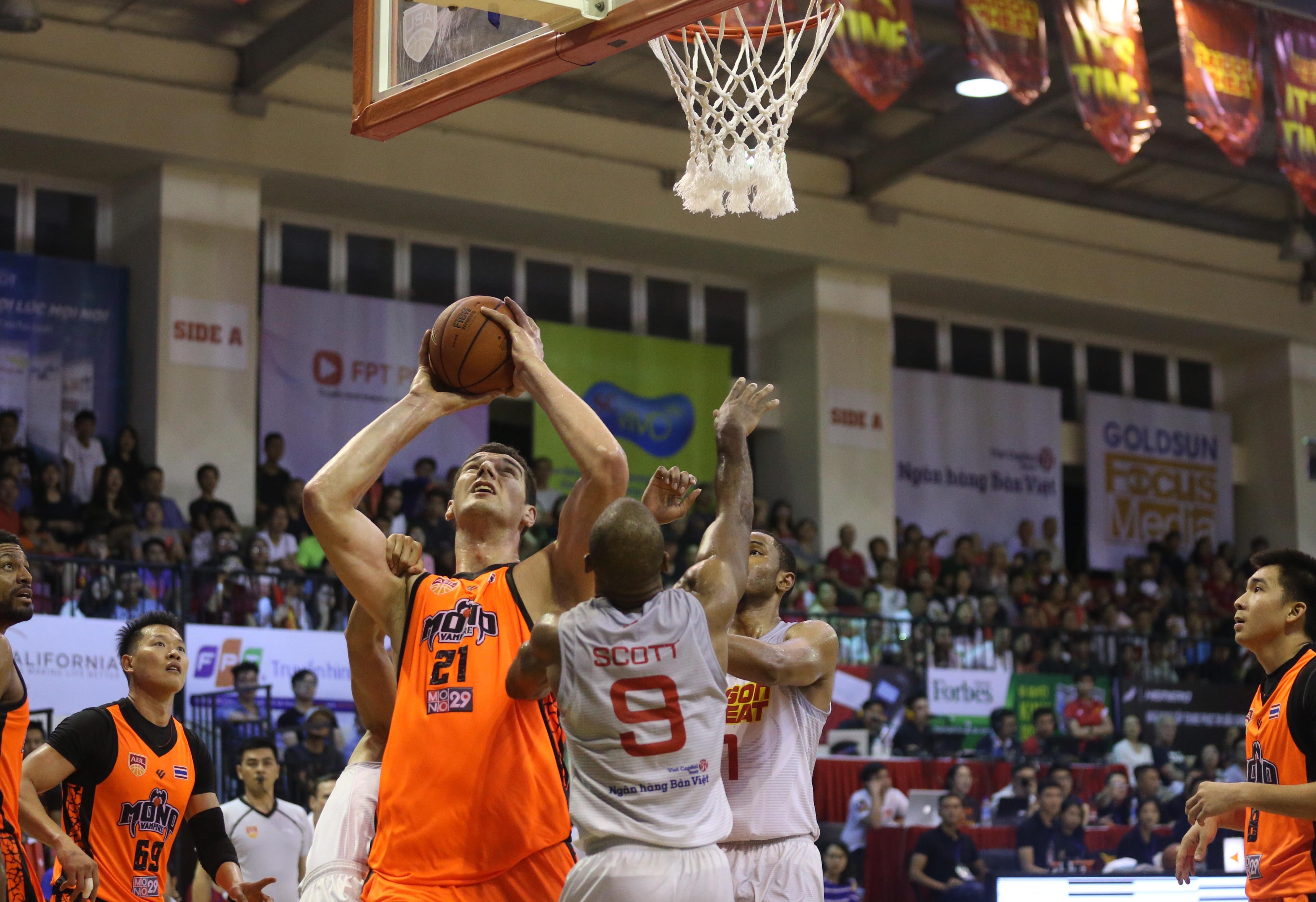 Saigon Heat thua Mono Vampire 83-97 anh 4