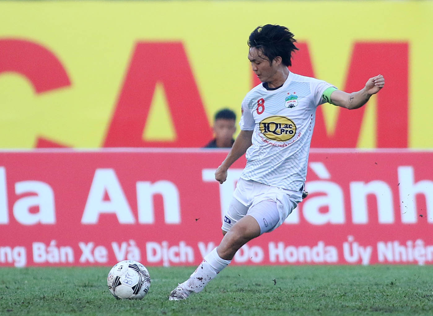 Tuan Anh tai xuat cung HAGL tai BTV Cup hinh anh