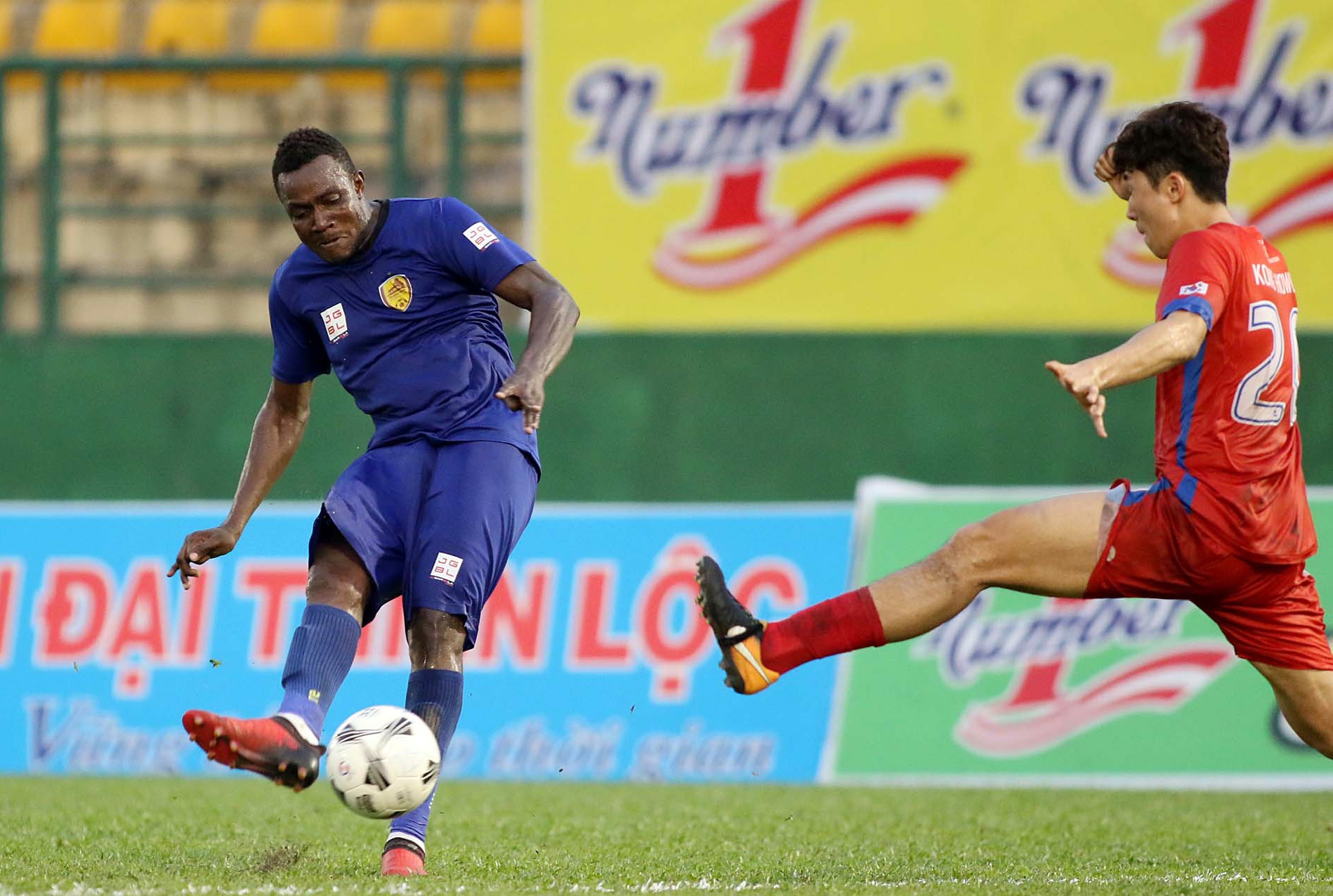 HAGL thua Vasco da Gama B anh 10