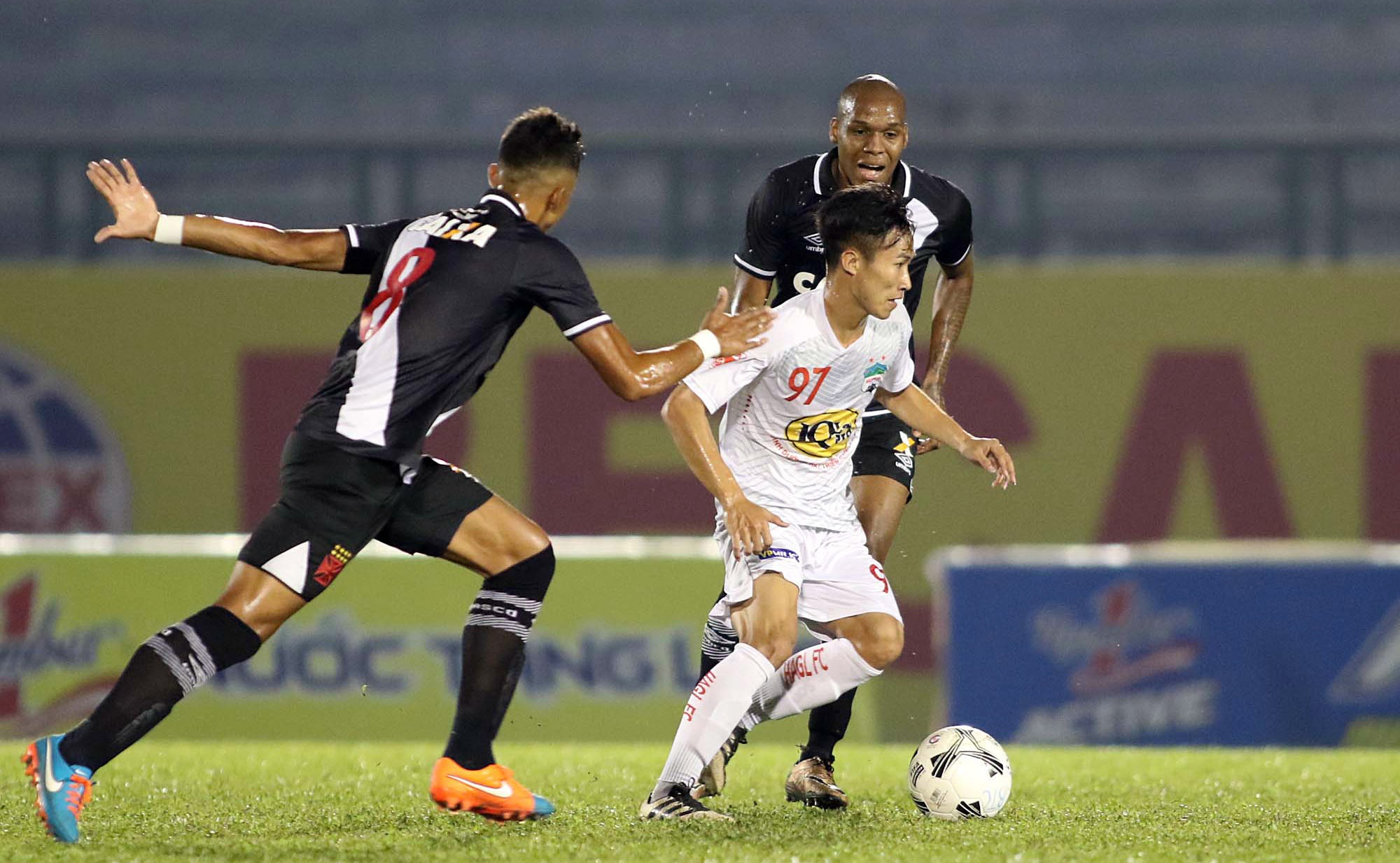 HAGL thua Vasco da Gama B anh 1