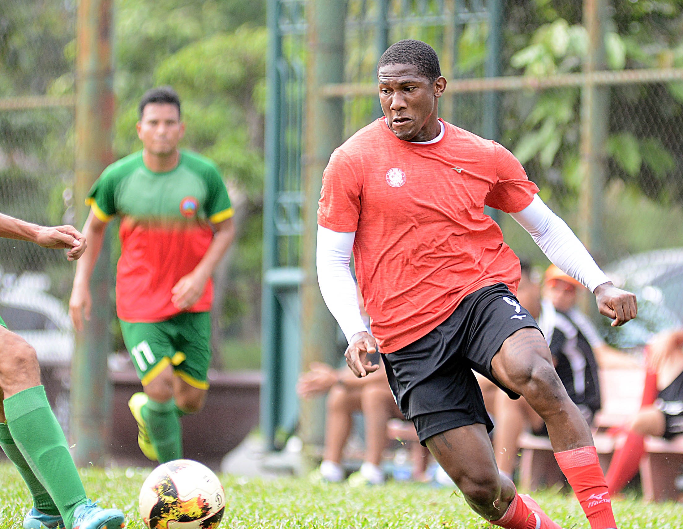 Doi bong cua HLV Miura thang 4-0 truoc khi nghi Tet hinh anh