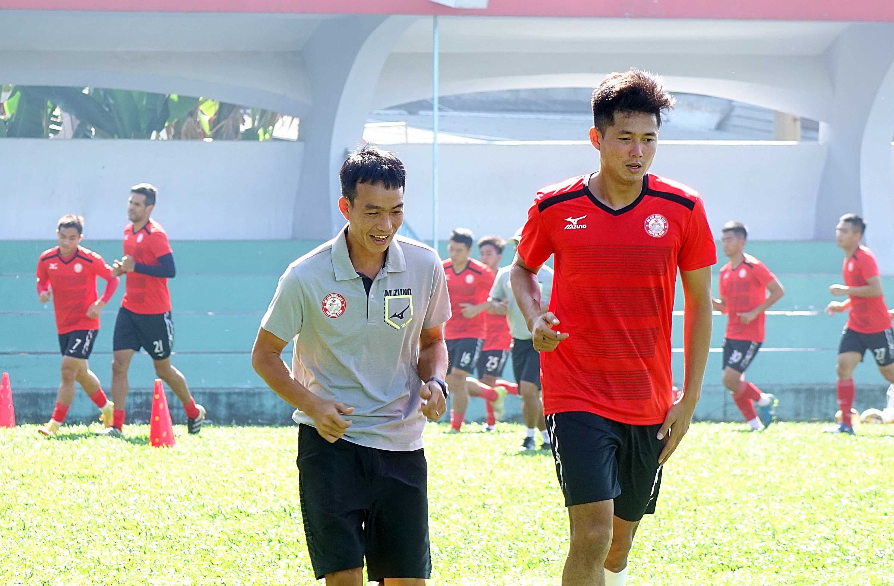 Possebon khong tap luyen cung CLB TP.HCM anh 2