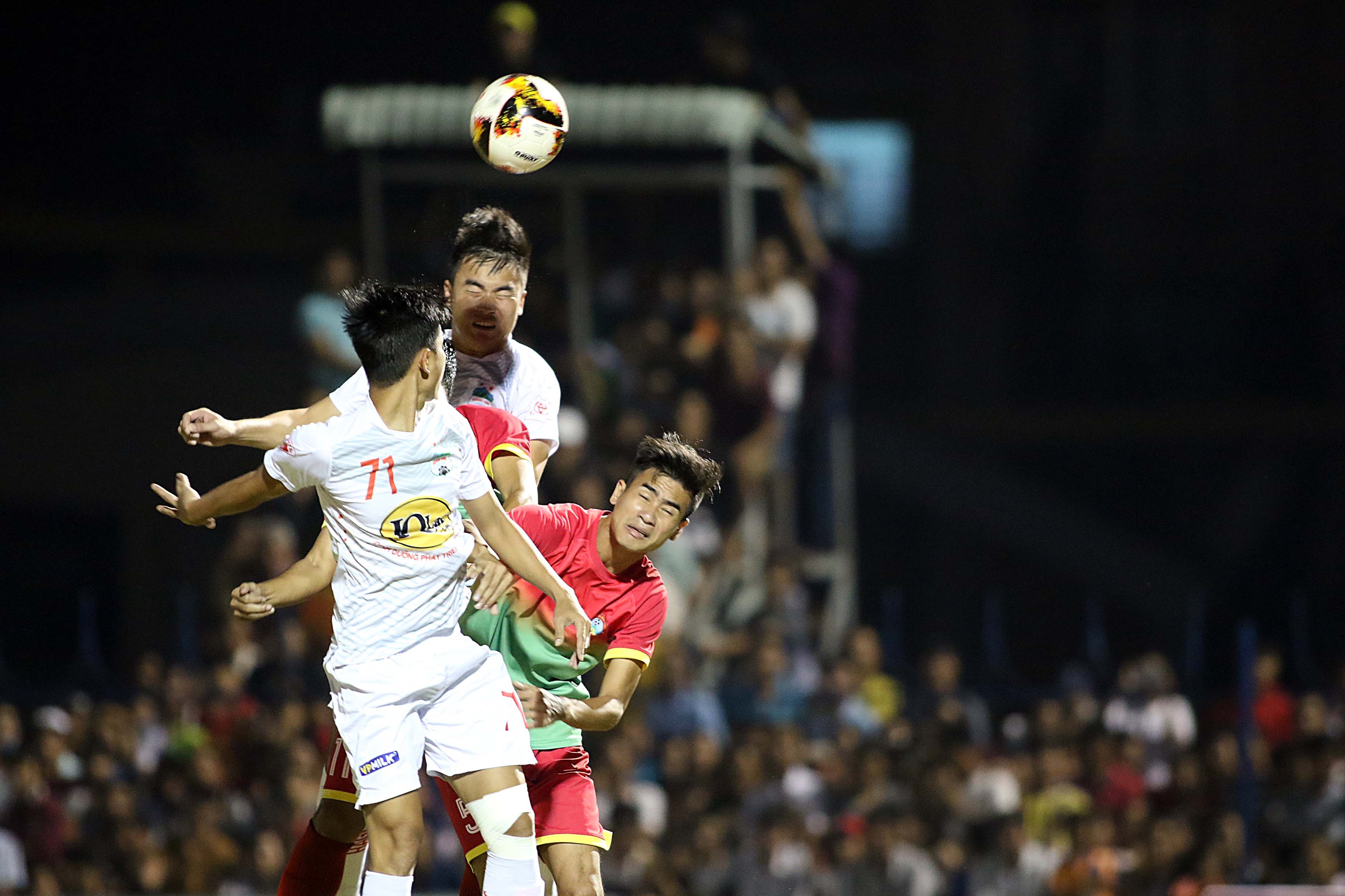 Cong Phuong thi dau voi Binh Phuoc toi 27/2 anh 2