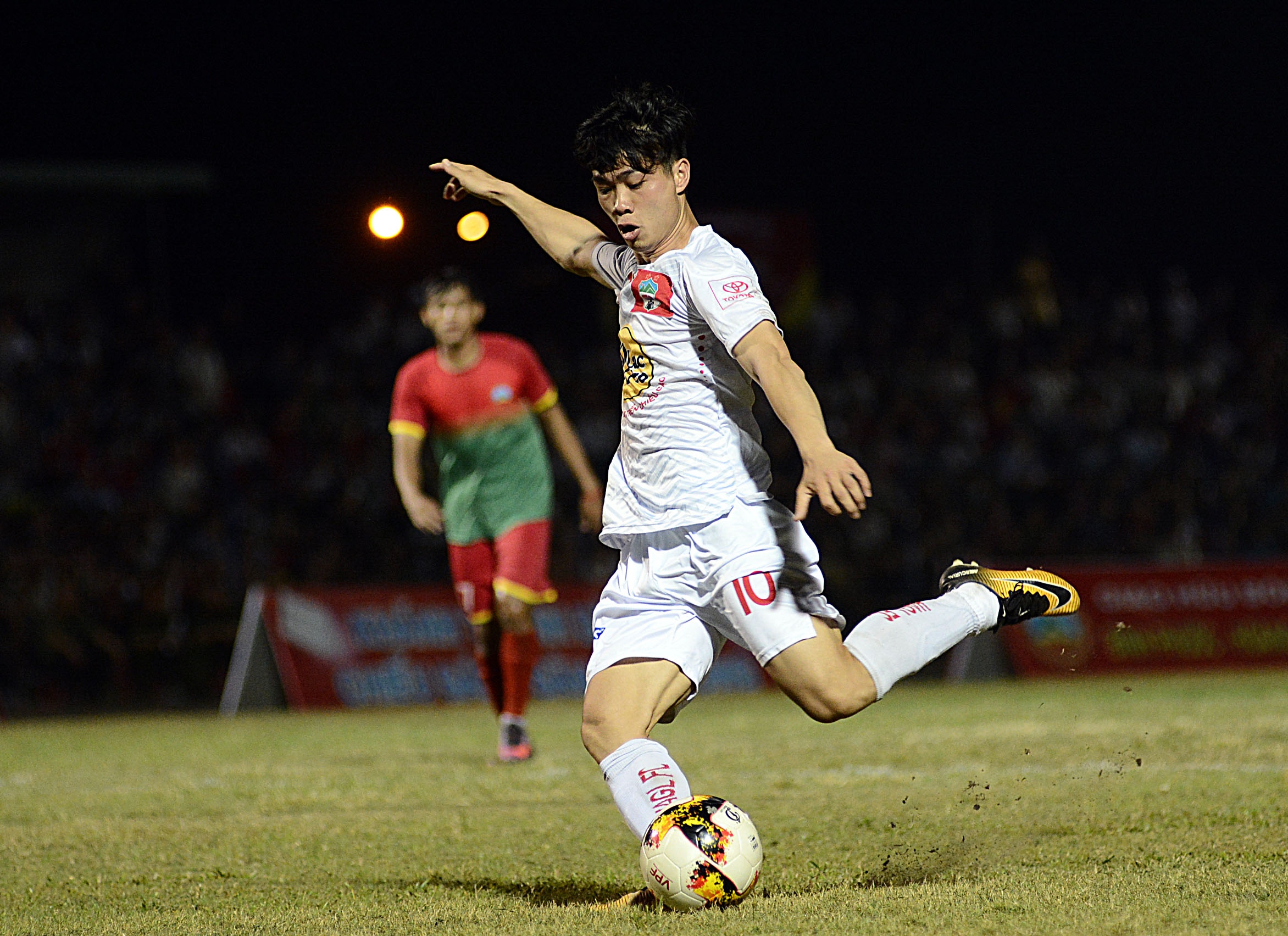 Cong Phuong thi dau voi Binh Phuoc toi 27/2 anh 6