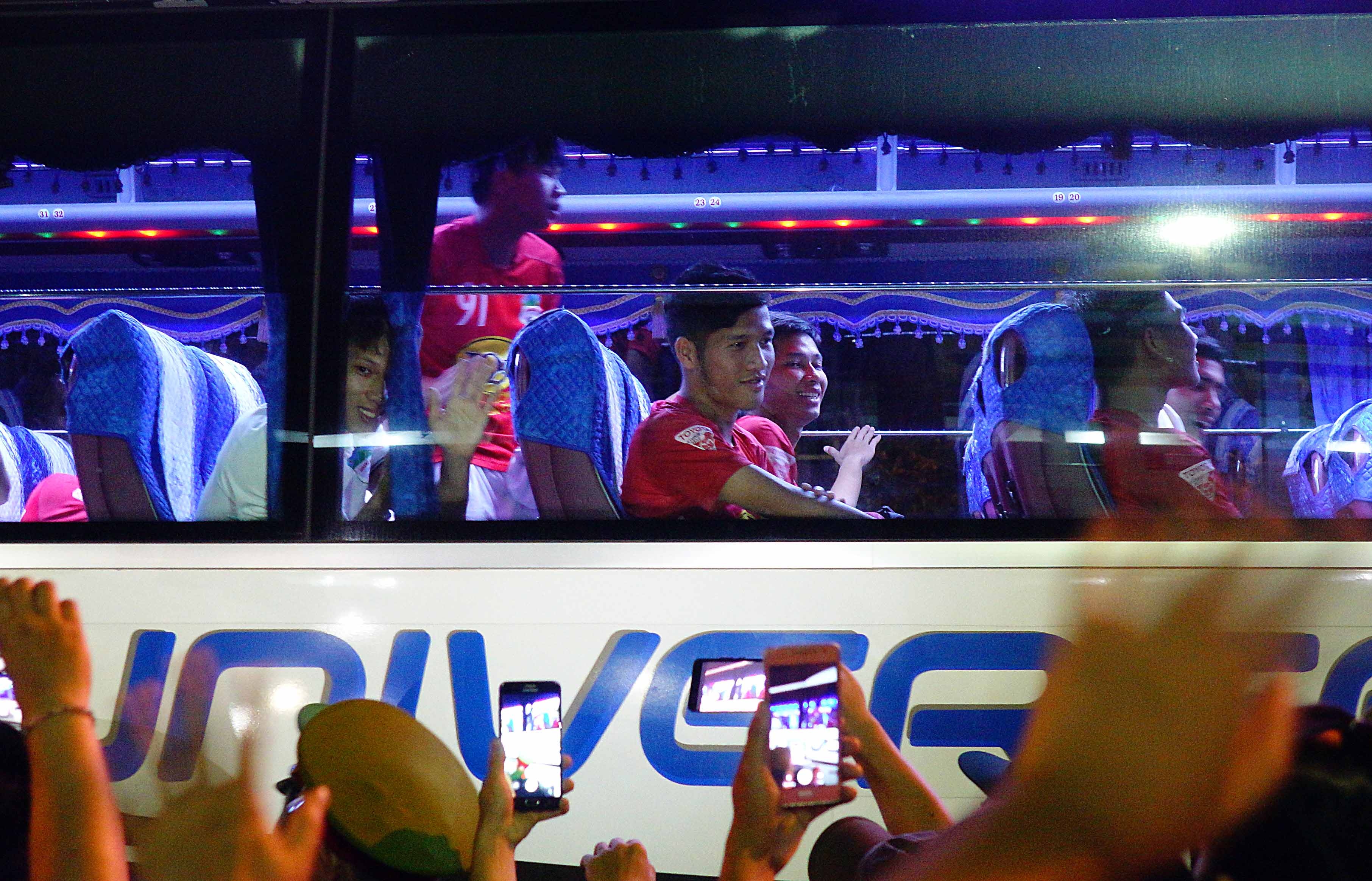 Fan ham mo CLB HAGL anh 9