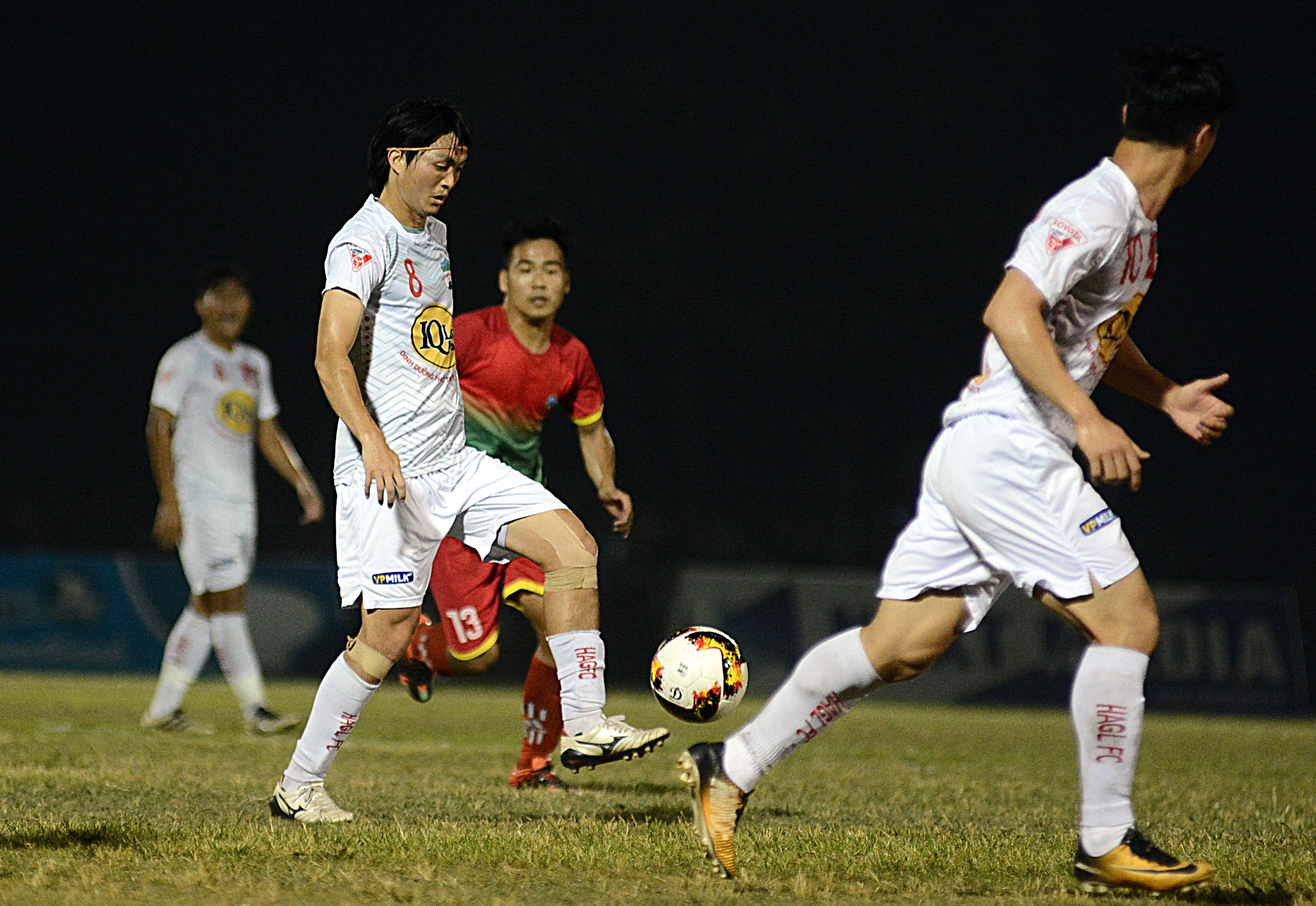 Cong Phuong thi dau voi Binh Phuoc toi 27/2 anh 8