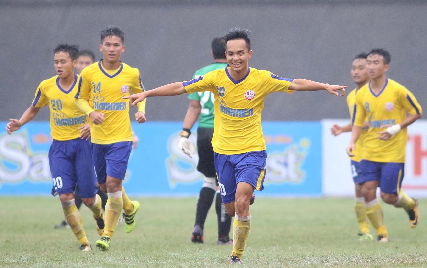 U19 Ha Noi hoa U19 Dong Thap 3-3 anh 4