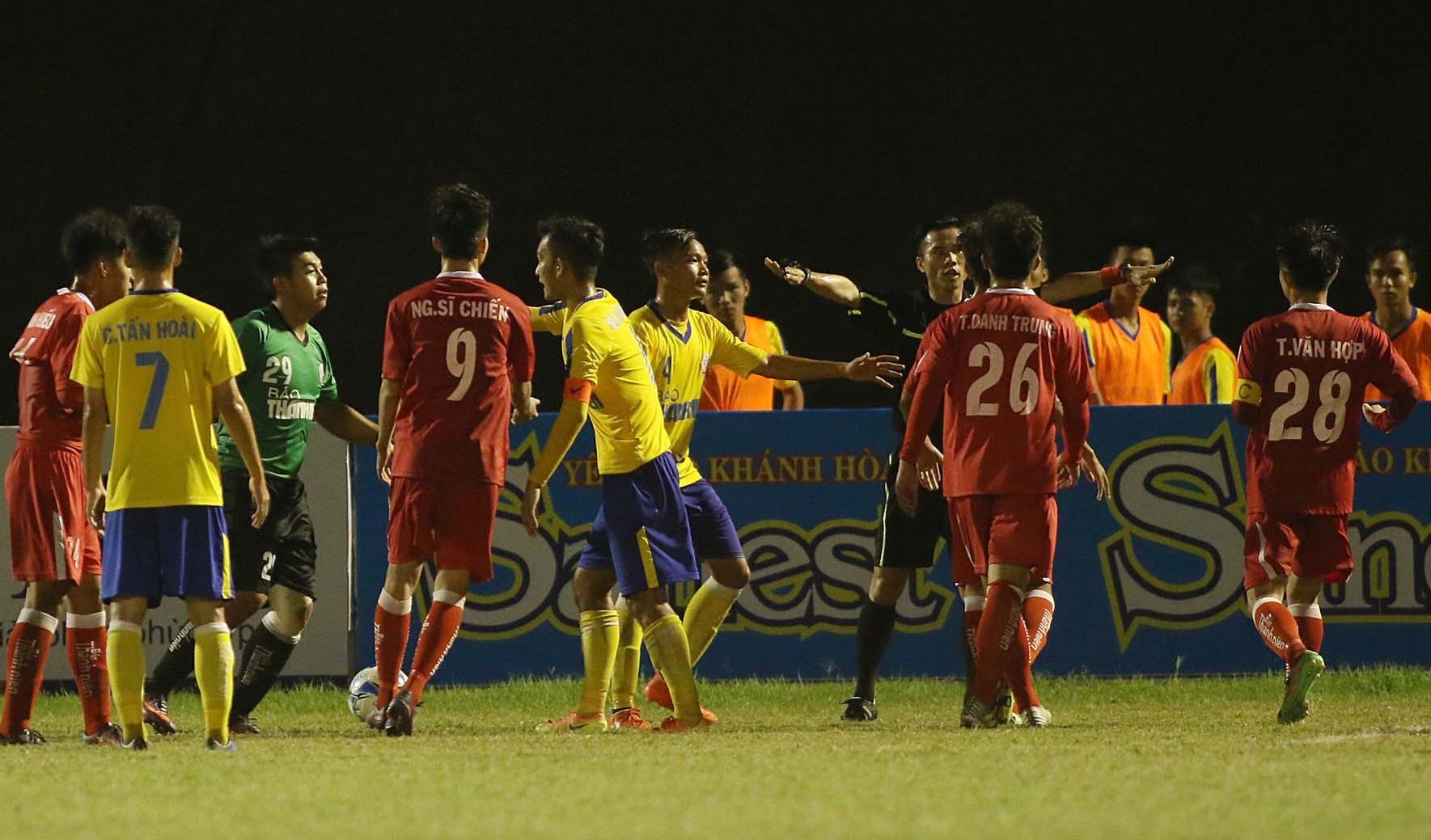 U19 Dong Thap gap lai Ha Noi anh 4