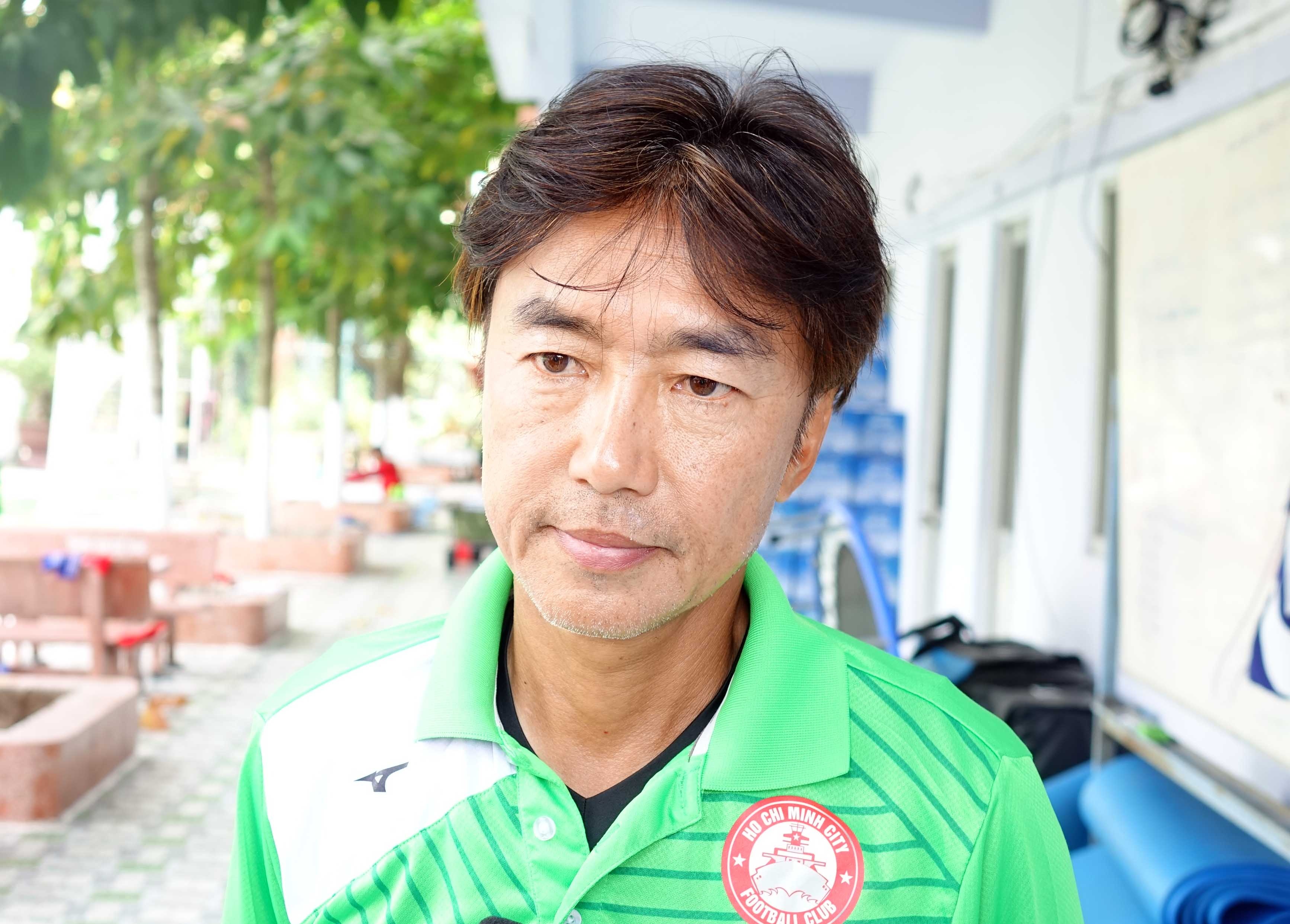 HLV Miura: ‘CLB TP.HCM se dung top 3 V.League sau giai doan mot’ hinh anh