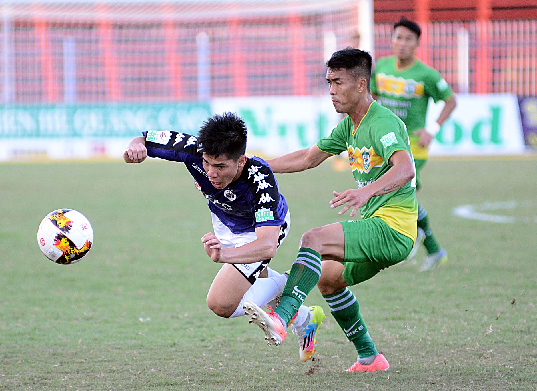 Tran Can Tho vs Ha Noi chieu 17/3 anh 6