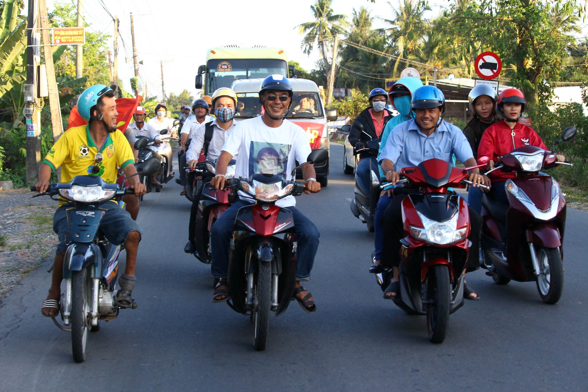 U19 Dong Thap mung cong ngay 17/3 anh 4