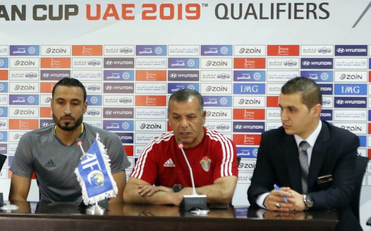 HLV Jordan: ‘Chung toi du kha nang danh bai Viet Nam’ hinh anh