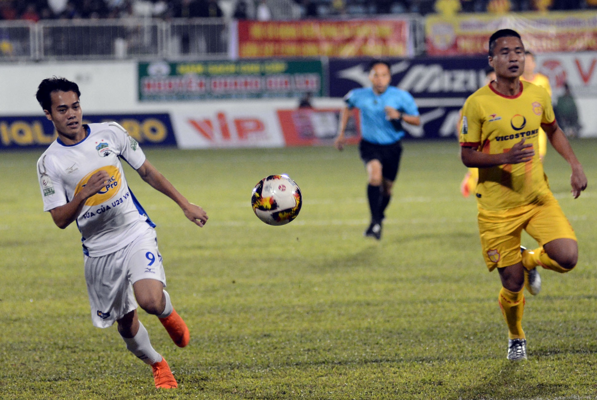 HAGL danh bai Nam Dinh tai vong 4 V.League anh 1