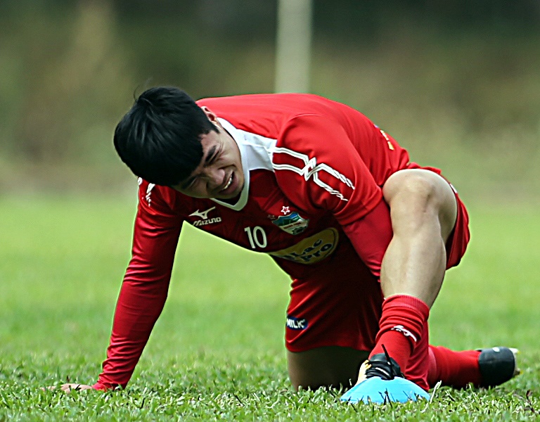 HLV Park Hang-seo cho Quang Hai, Cong Phuong ghi ban tai V.League hinh anh