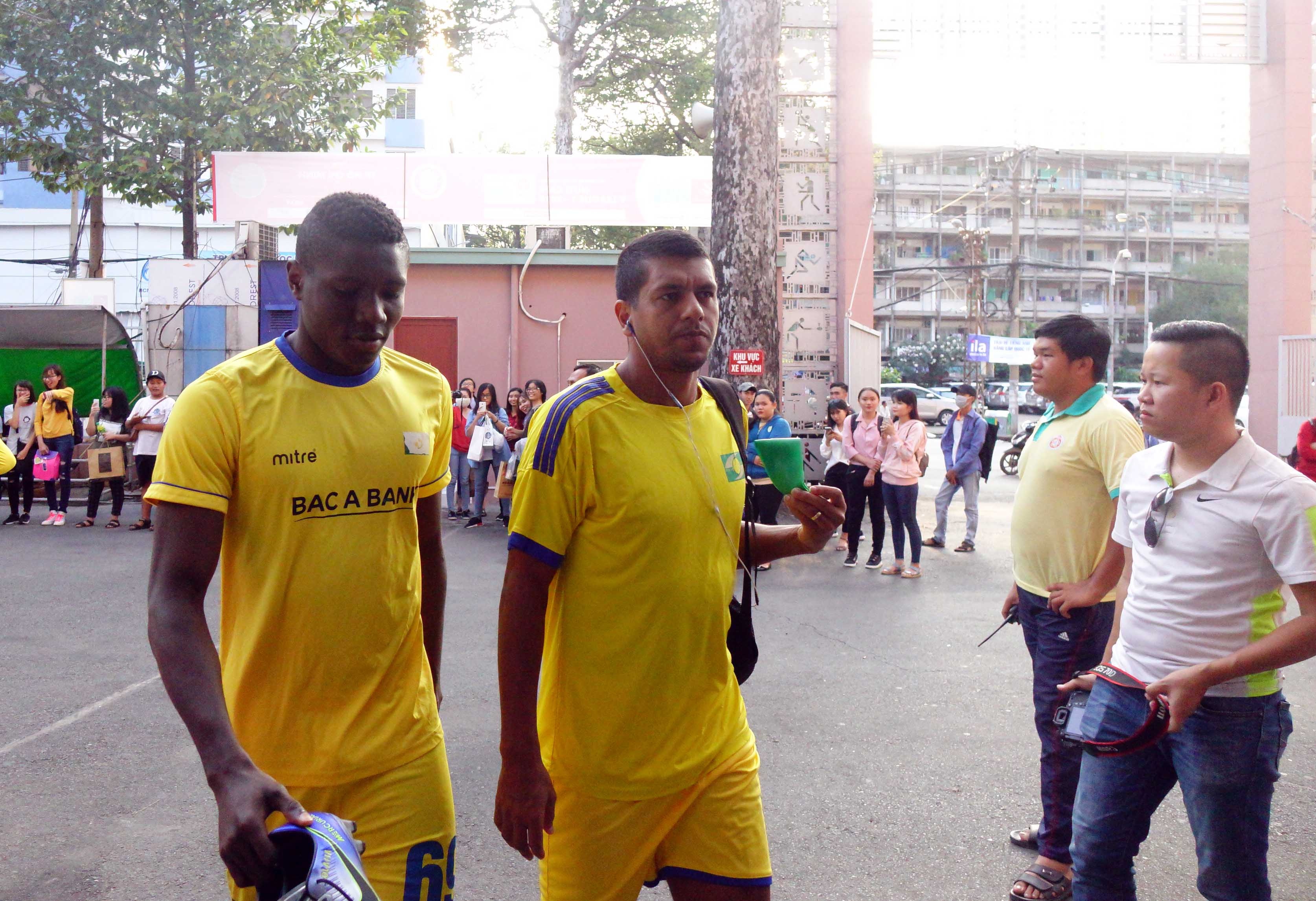 Fan nu vay chat Phan Van Duc anh 1