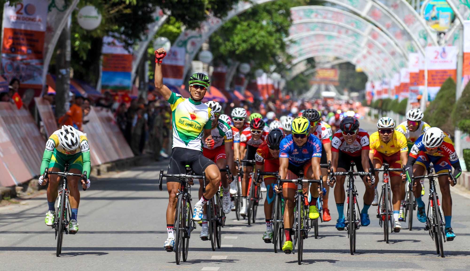 Chang dua 12 Cup Truyen hinh tai Quang Ngai anh 6