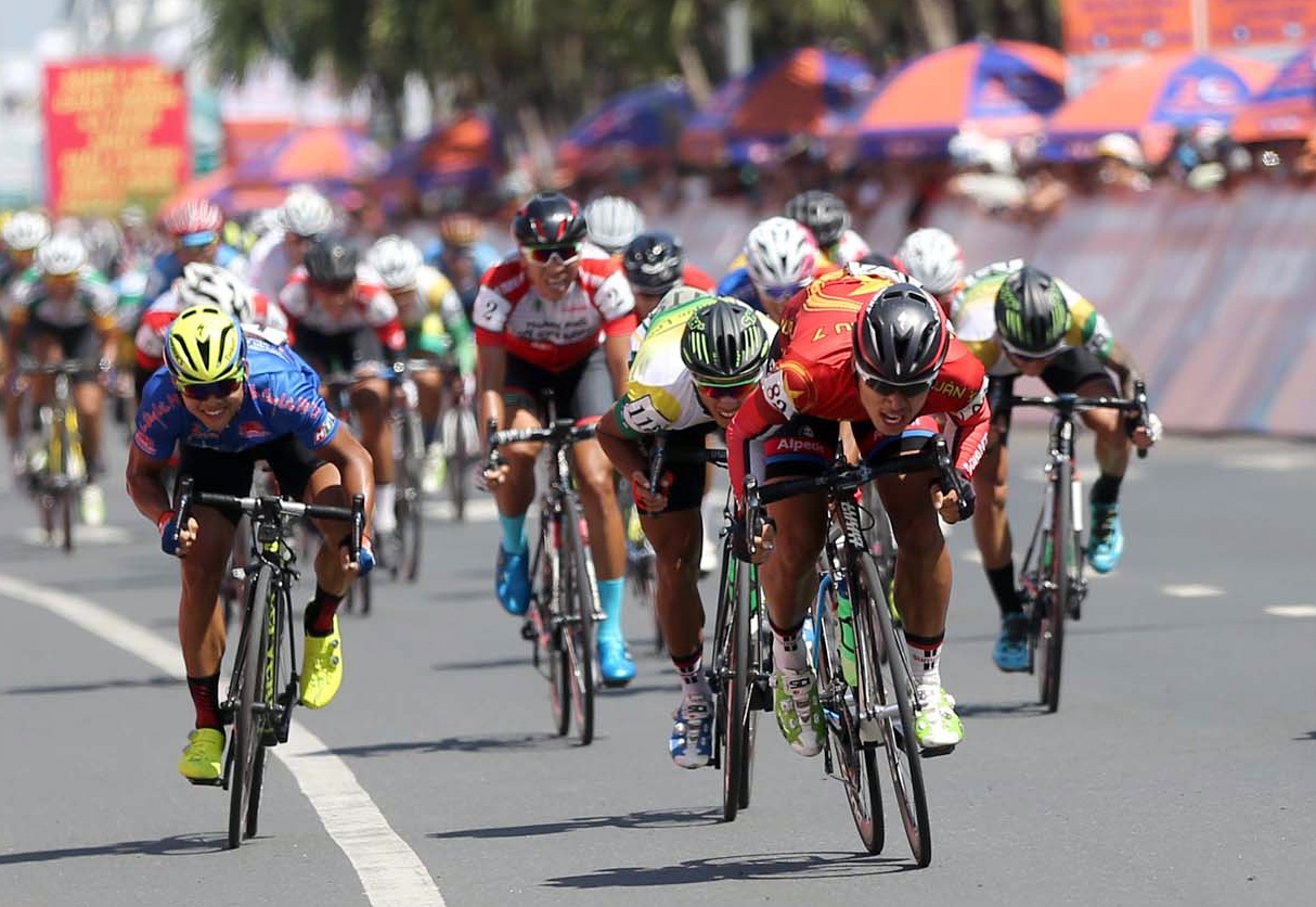 Tran Nguyen Duy Nhan thang chang 14 anh 4