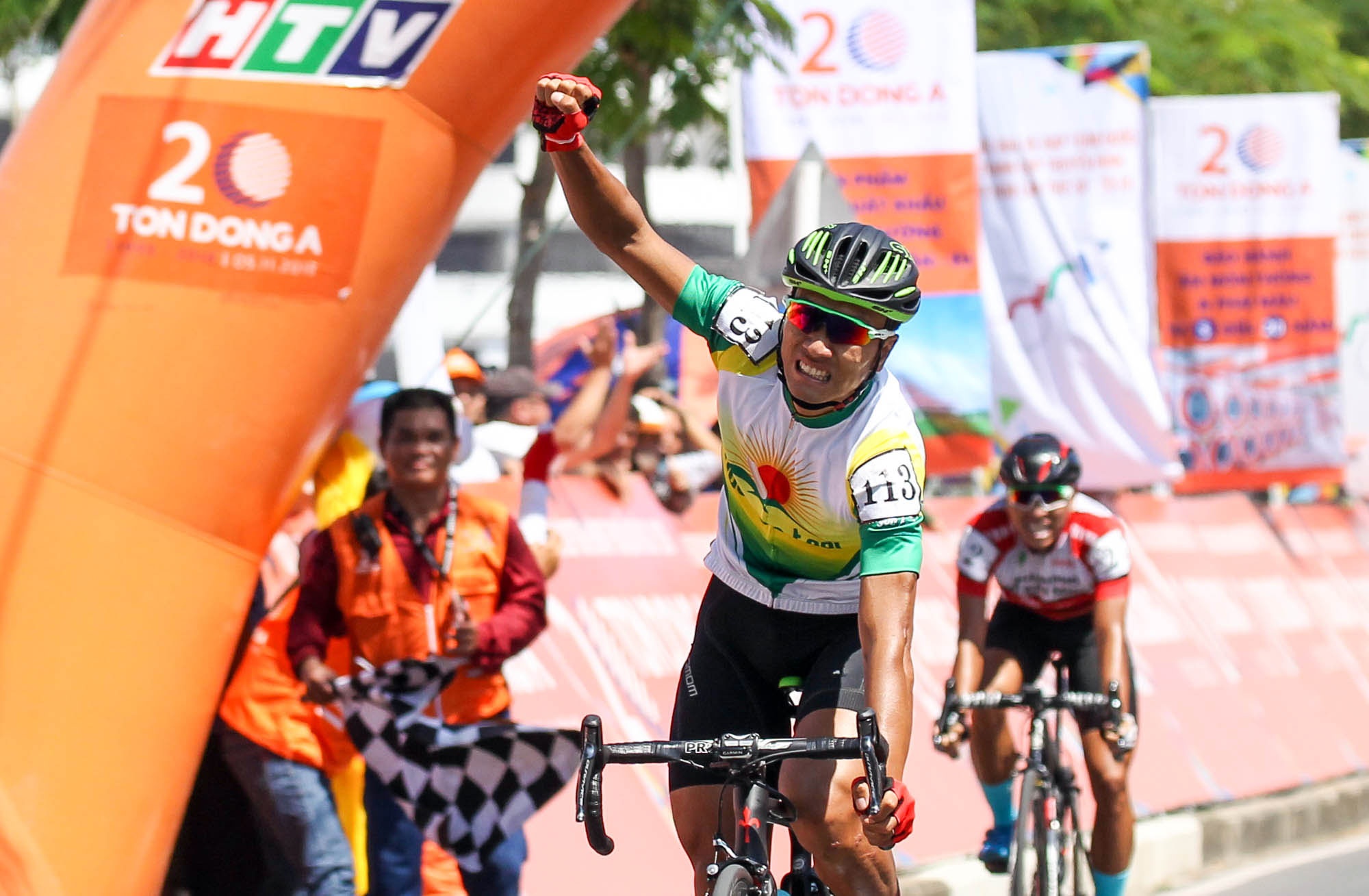 Hari Won du chang 15 Cup Truyen hinh anh 3