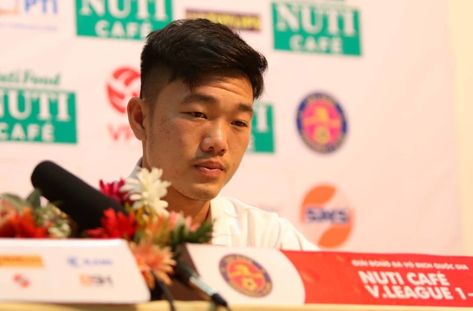 HAGL khong bi dao dong chuyen bau Duc doa bo V.League hinh anh