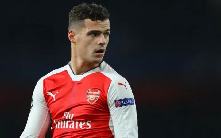 Granit Xhaka tai Arsenal hinh anh