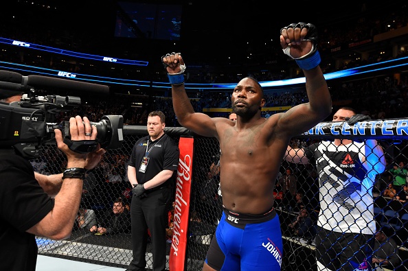 Daniel Cormier danh bai Anthony Johnson o UFC 210 anh 10