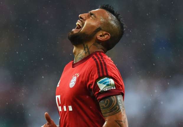 Arturo Vidal va cai gia qua dat cho mot sai lam hinh anh
