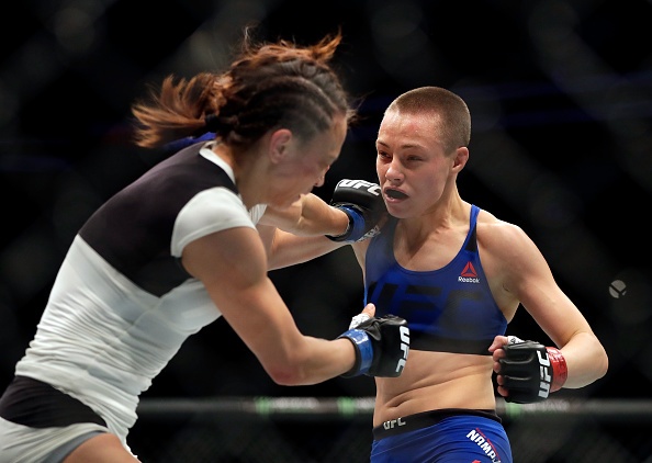 Tran dau giua Rose Namajunas va Michelle Waterson hinh anh