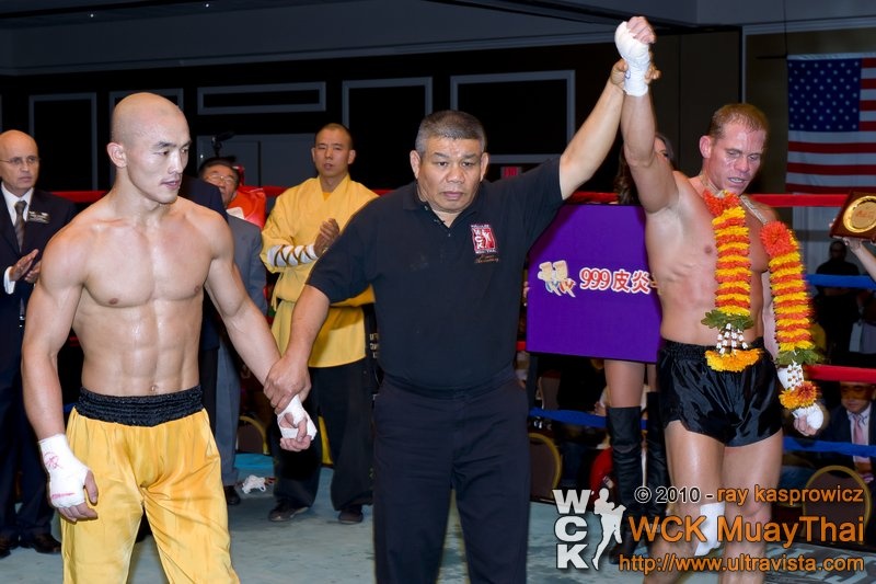 Nhat Long bi ha do van boi Grotte hinh anh