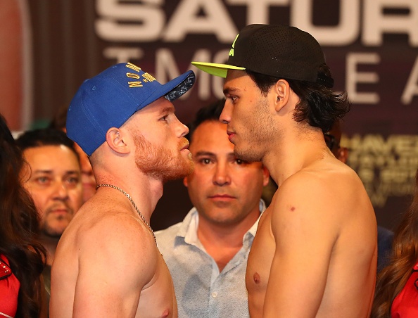 Canelo Alvarez thang de san sang tran dau lich su anh 1