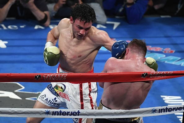 Canelo Alvarez thang de san sang tran dau lich su anh 7