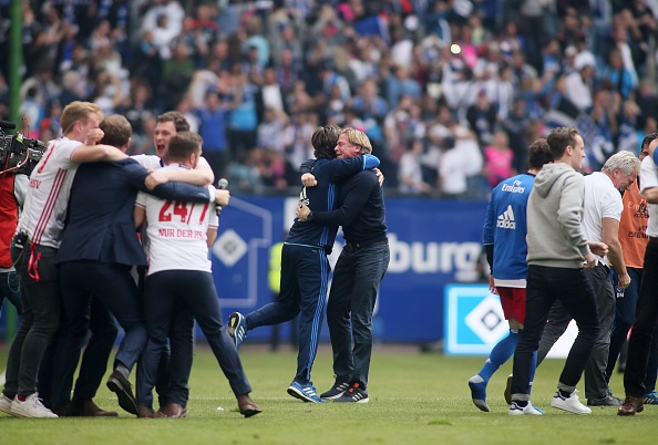 Tran dau giua Hamburg va Wolfsburg hinh anh