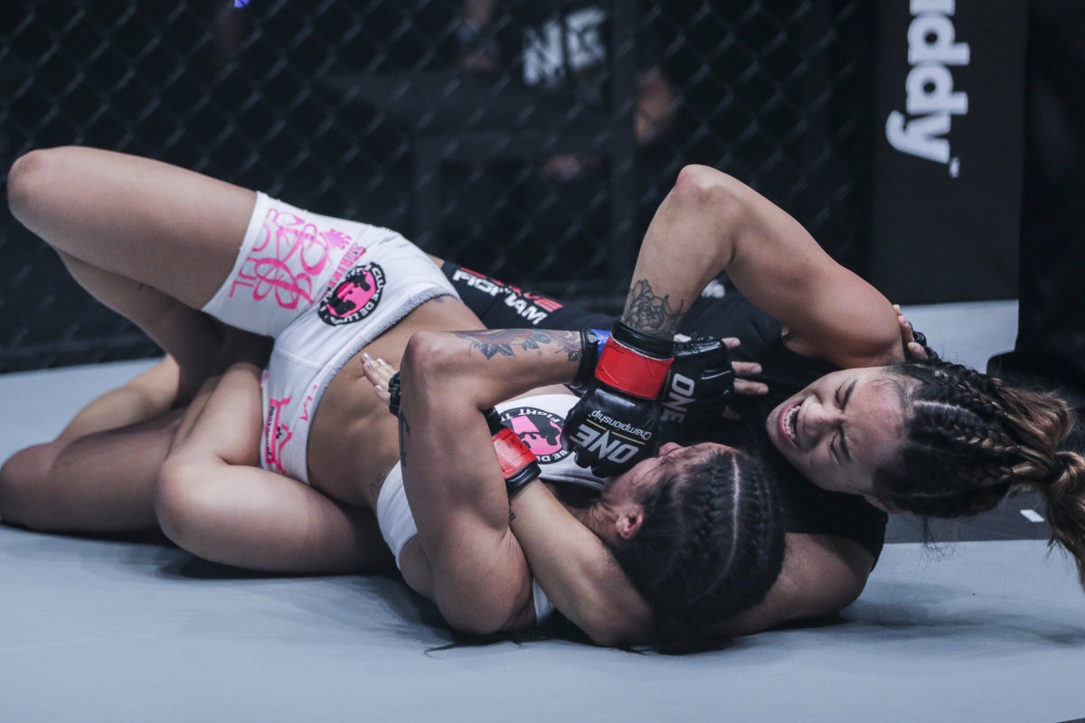 One Championship 55: Angela Lee chien thang anh 6