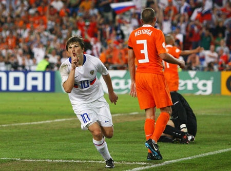 Man trinh dien an tuong cua Andrey Arshavin tai Euro 2008 hinh anh