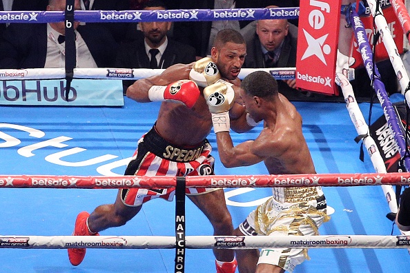 Tran dau giua Kell Brook va Errol Spence hinh anh