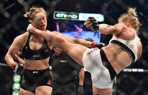 Top 5 nữ võ sĩ UFC khỏe hơn đấng mày râu ảnh 1 Top 5 nu vo si UFC khoe hon dang may rau anh 1