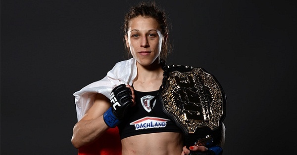 Top 5 nữ võ sĩ UFC khỏe hơn đấng mày râu ảnh 4 Top 5 nu vo si UFC khoe hon dang may rau anh 4