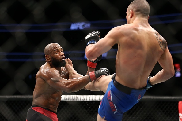 Highlight tran dau giua Yoel Romero va Robert Whittaker hinh anh