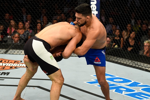 UFC on Fox 25: Chris Weidman tro lai an tuong anh 5