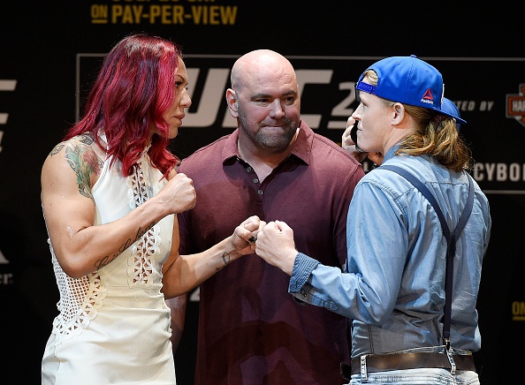 Nhung tran dau tai UFC 214 anh 8