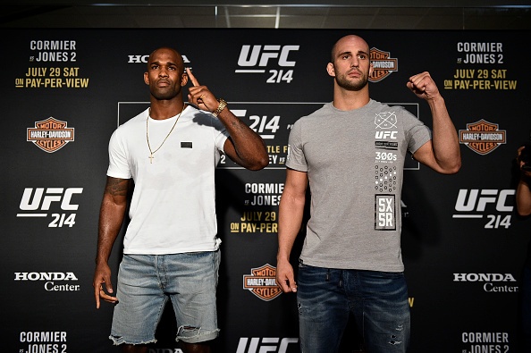 Nhung tran dau tai UFC 214 anh 10