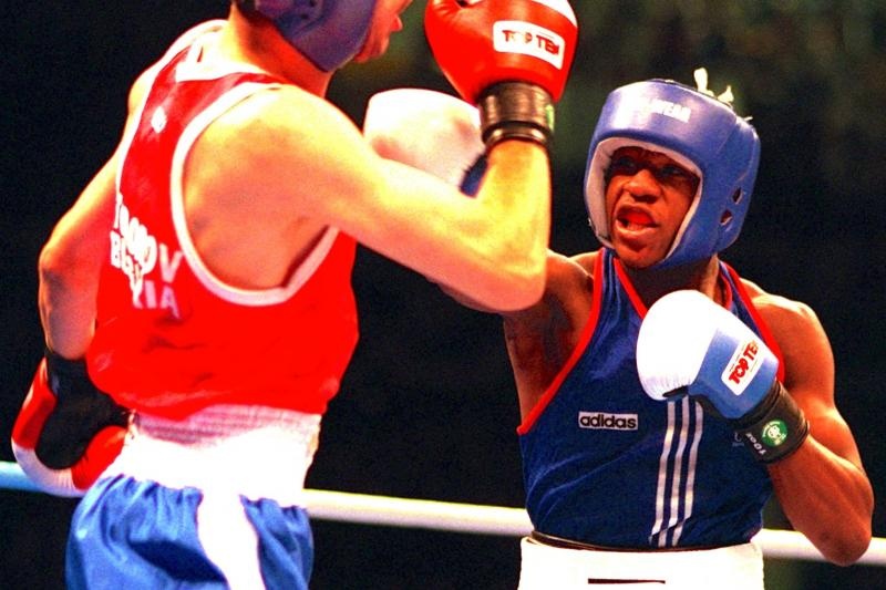 Floyd Mayweather da that bai the nao tai ban ket Olympic 1996? hinh anh