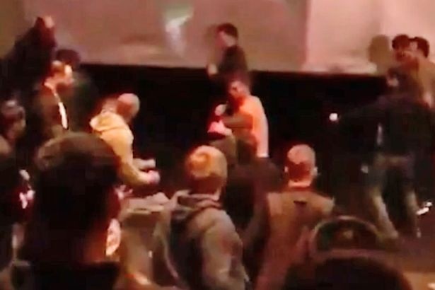 Cuoc au da kinh hoang giua hai nhom CDV Anh hinh anh