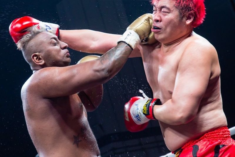 VDV the hinh thiet mang khi tham gia tran dau Muay Thai hinh anh