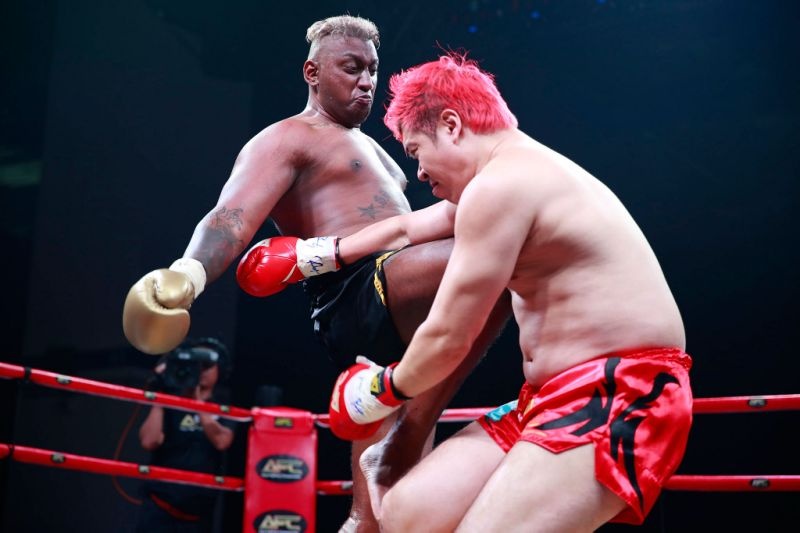 Dien bien tran dau giua Pradip Subramanian va Steven Lim hinh anh