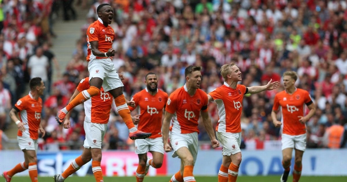Niem vui cua Blackpool khi chien thang o tran chung ket play-off 2010 hinh anh
